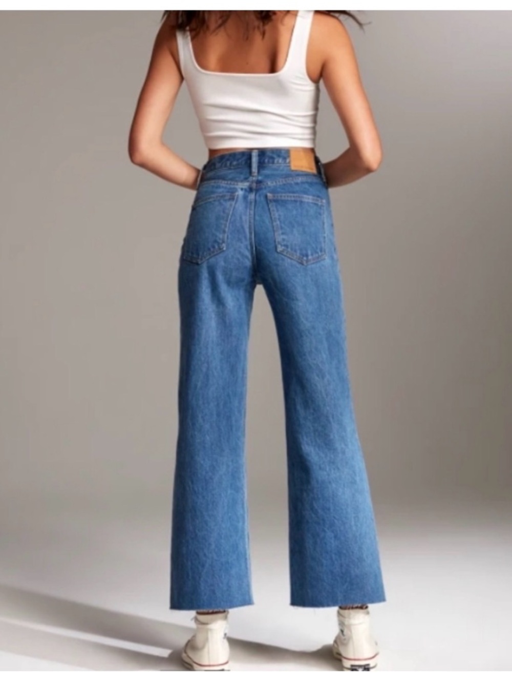 Aritzia Denim Forum The Farrah High Rise Wide Leg Medium Wash 24 - Picture 2 of 6